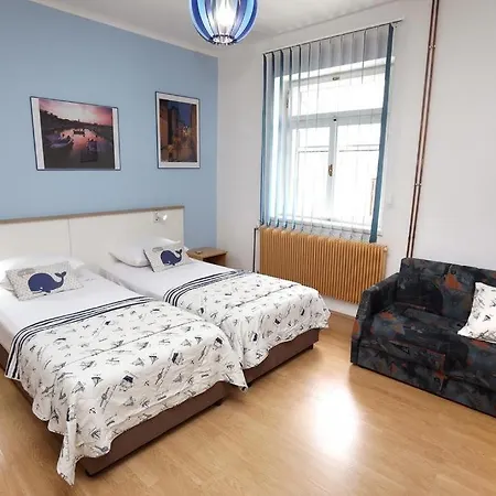 Pensionat With A Parking Space - 17442