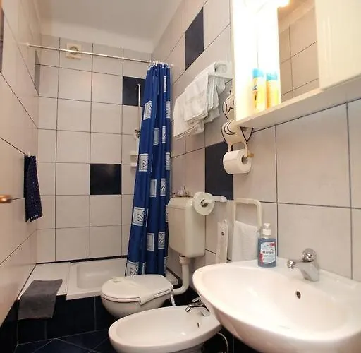 With A Parking Space - 17442 Гостевой дом 3*